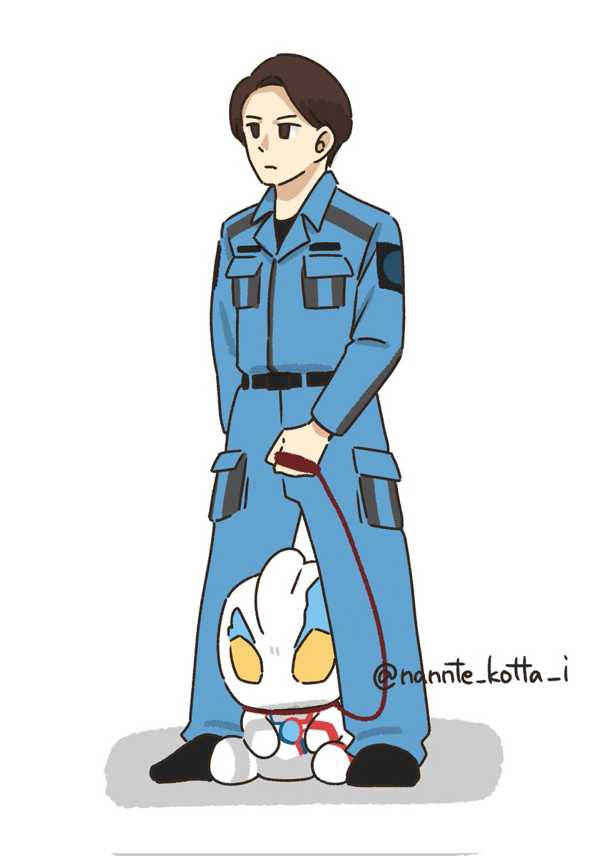 今日、横断歩道で信号待ってたら飼い主さんの股の下でぴたっと止まってるお利口なわんちゃんがいた(代理:ゲント＆でかふわ)