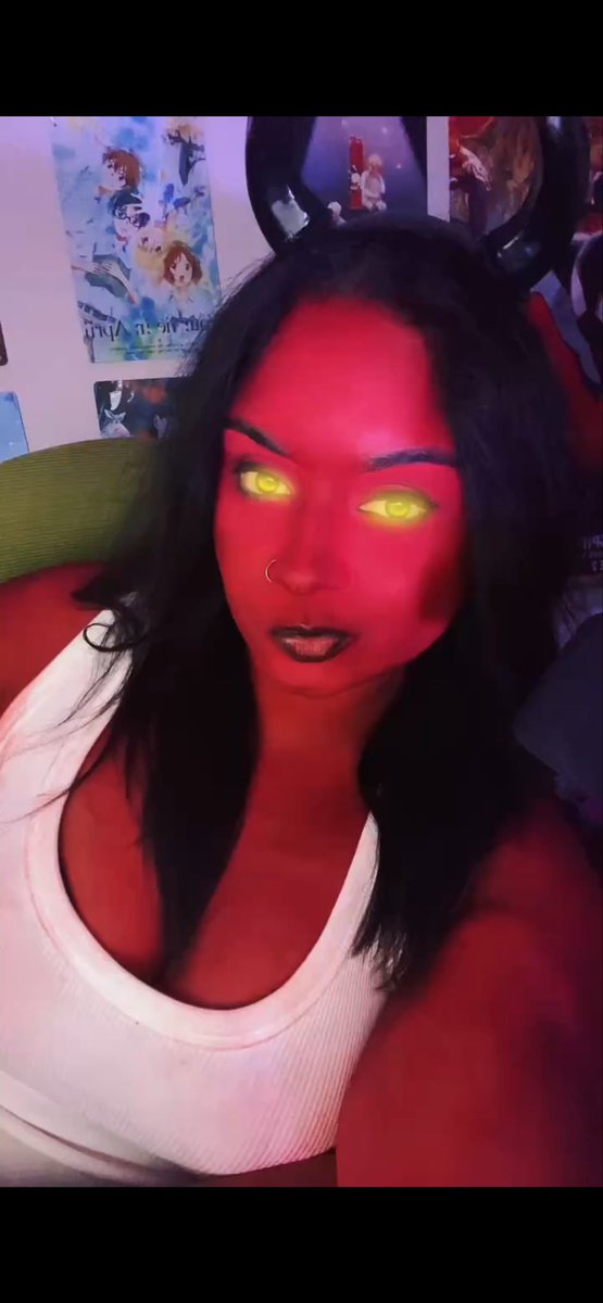 zensroe's tweet photo. wait bc i actually love cosplaying and cant wait to do more <3 https://t.co/Iah2KtJbYX