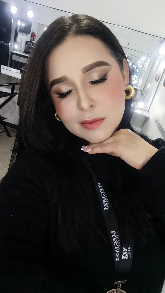 Daniela 💫 tweet media