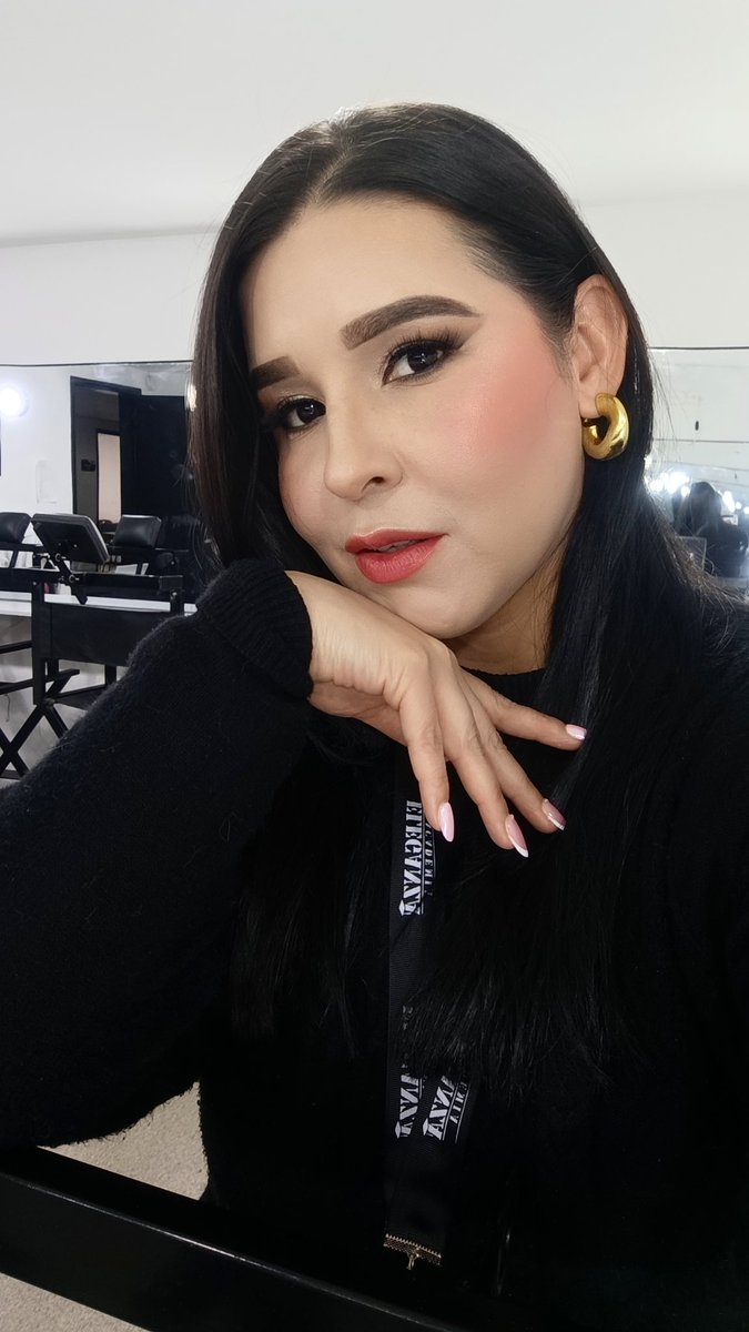 Daniela 💫 tweet media