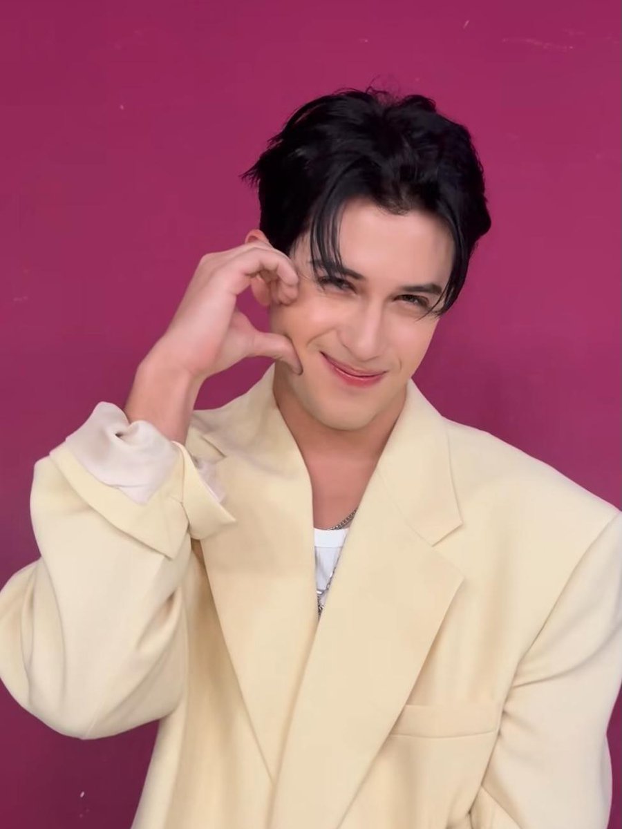 SantosBravos_US's tweet image. SANTOS BRAVOS, doing a little aegyo on It’s Idol (Pt.1) 

#SANTOSBRAVOS #DUAL #KOREA #IDOL