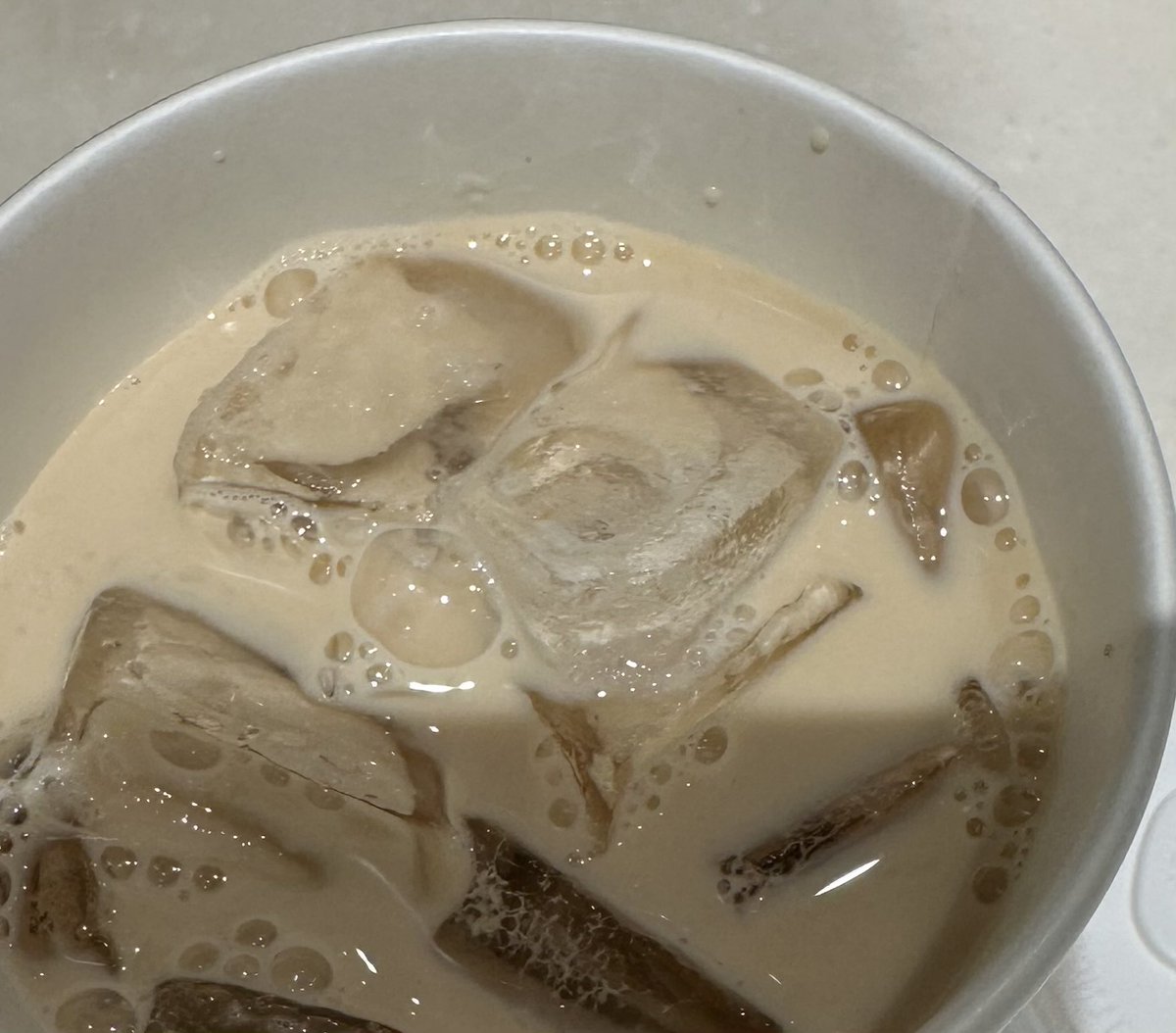 ええっとなんかいいことを言いたいけど
よくわかんないや

この前飲んだアーモンドラテ　トールでも貼っておくか