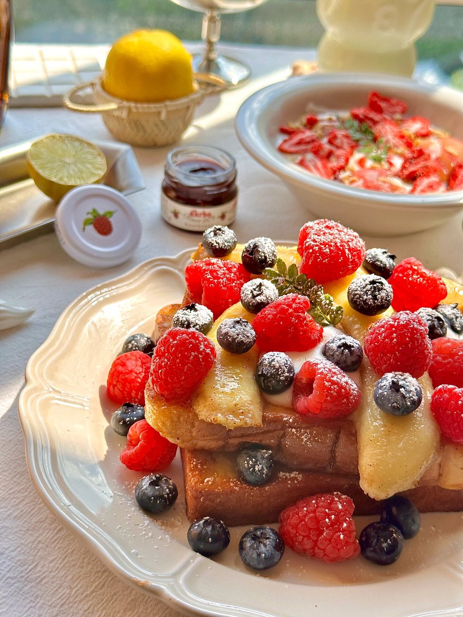 lorena carriel tweet media