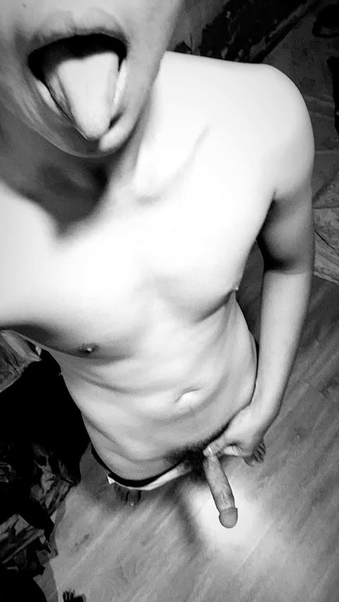 huy tweet media