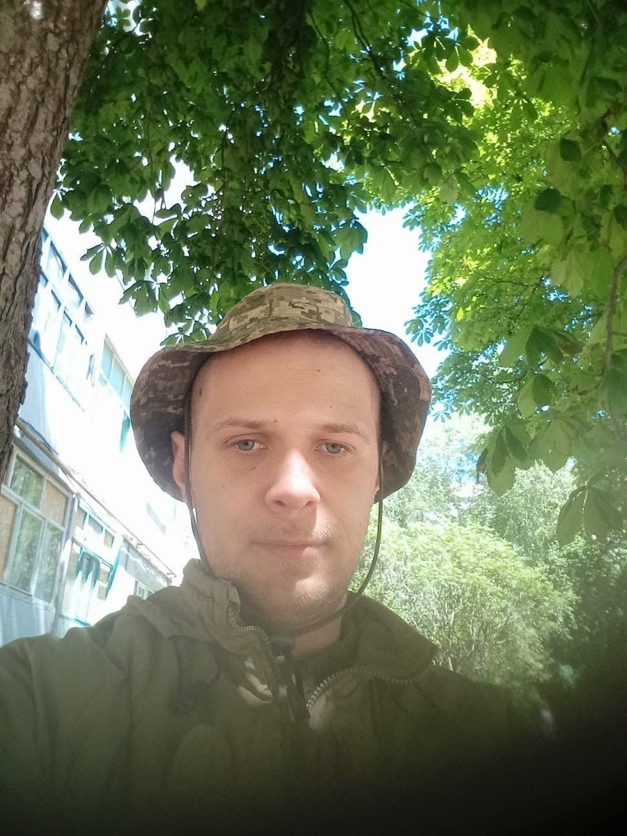 Чечуєв Павло Iгорович, псевдо « Чугун», 01.02.1993 р.н. зниклий без вести 23.09.2025! В р-не н.п.Орлянка,куп'янського р-ну, харькiвськоï обл.43-я омбр,3 бат,8-я рота! Хто ,щось знає вiдгукниться! Особливо побратими!