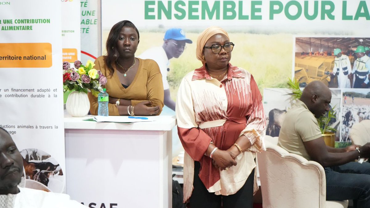 lefndasp's tweet photo. FIARA 2026 🌱 | Panel du Ministère sur innovation, agroécologie et souveraineté alimentaire.

Le FNDASP, avec Dr Awa Ndiaye, met en avant le rôle clé du financement des services agricoles.

#FIARA2026 #Agriculture #FNDASP #Sénégal https://t.co/Hut6SmKbOm