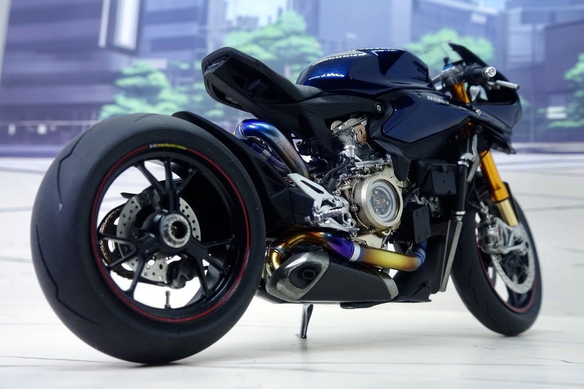 ast-1129 tweet media