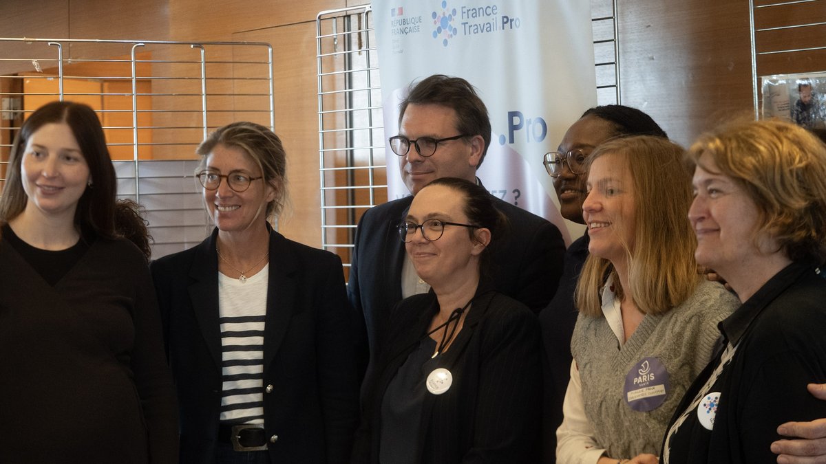 Mairie17's tweet image. Cet après-midi, nous avons accueilli un forum dédié à un enjeu essentiel : l’équilibre entre #emploi et #santémentale. 🧠

Rencontres avec des professionnels, échanges, conseils et accompagnement… Des ressources concrètes pour mieux s’informer et agir ! 🤝

#Paris17