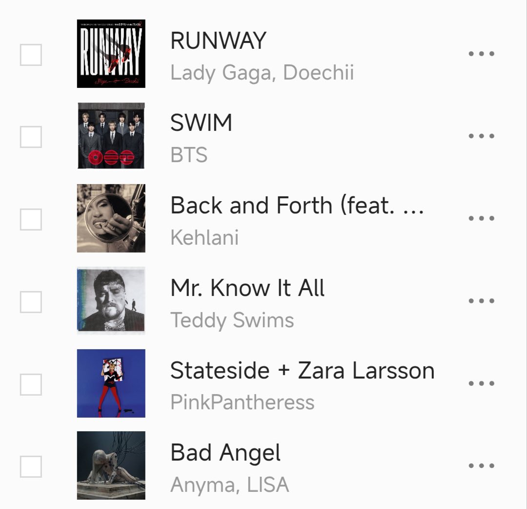 Lilisa_Daily tweet media