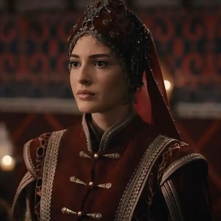 𝓜𝓪𝓱𝓪𝓼𝓼𝓲𝓷𝓮 𝓜𝓮𝓻𝓪𝓫𝓮𝓽 💫 tweet media