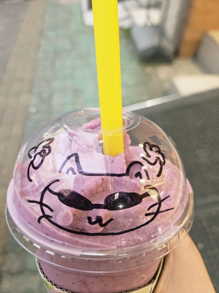 또러비 tweet media