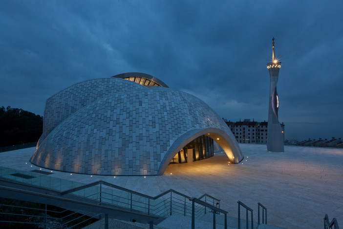 julaibib tweet media