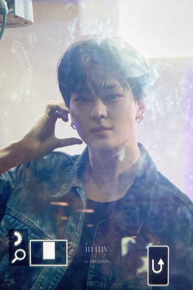 7myni's tweet photo. 260415 #김준민

🫶🏻🐱✌🏻
(ㅇㄷㄹ창문안닦아요?단순궁금.) https://t.co/it3mnEKgF8