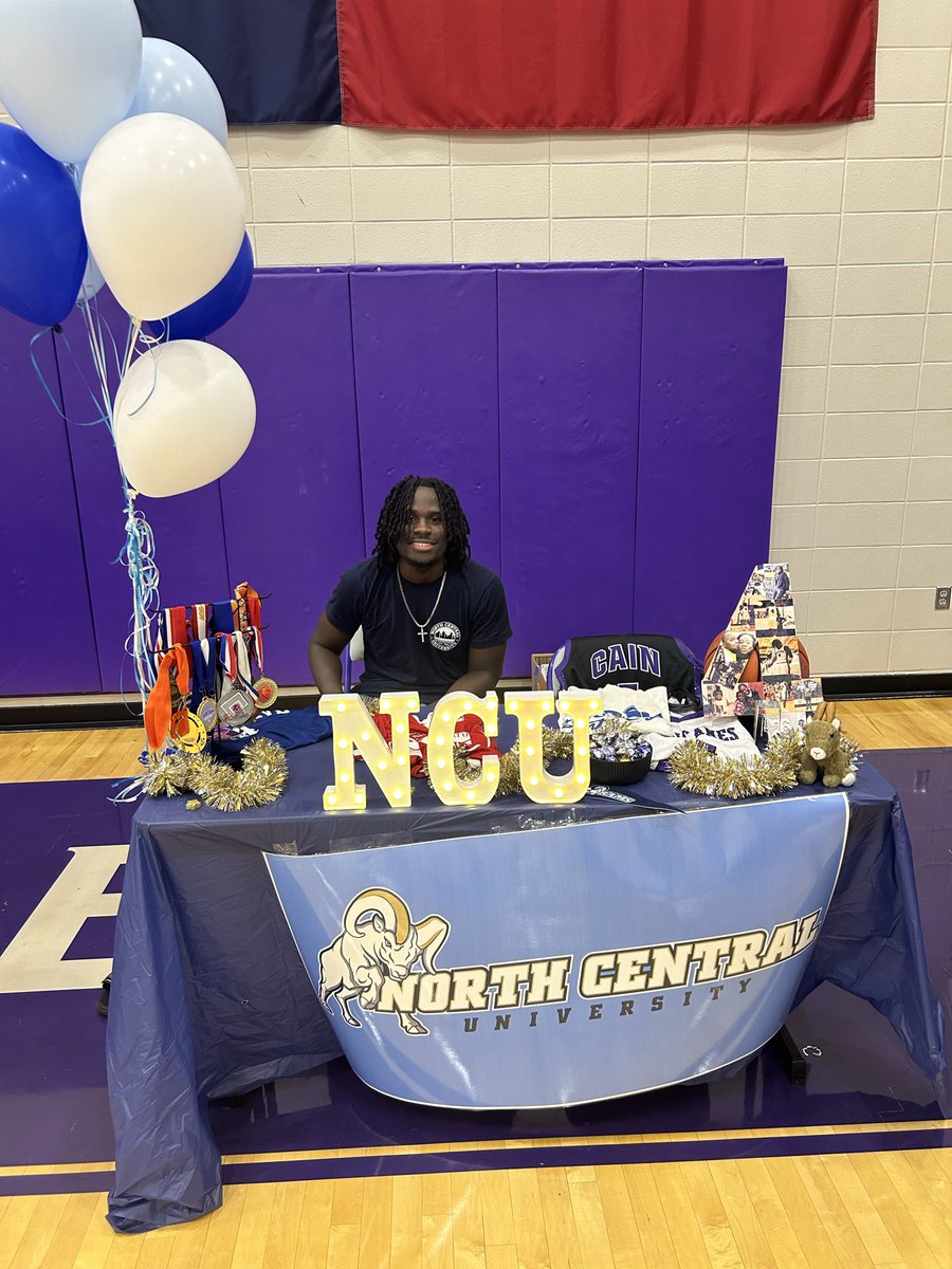 KCAINATHLETICS's tweet photo. Congrats to @tyhoops2026 for signing today! #RECRUITTHEREIGN #REIGNMADE https://t.co/lbaSJqW8z8