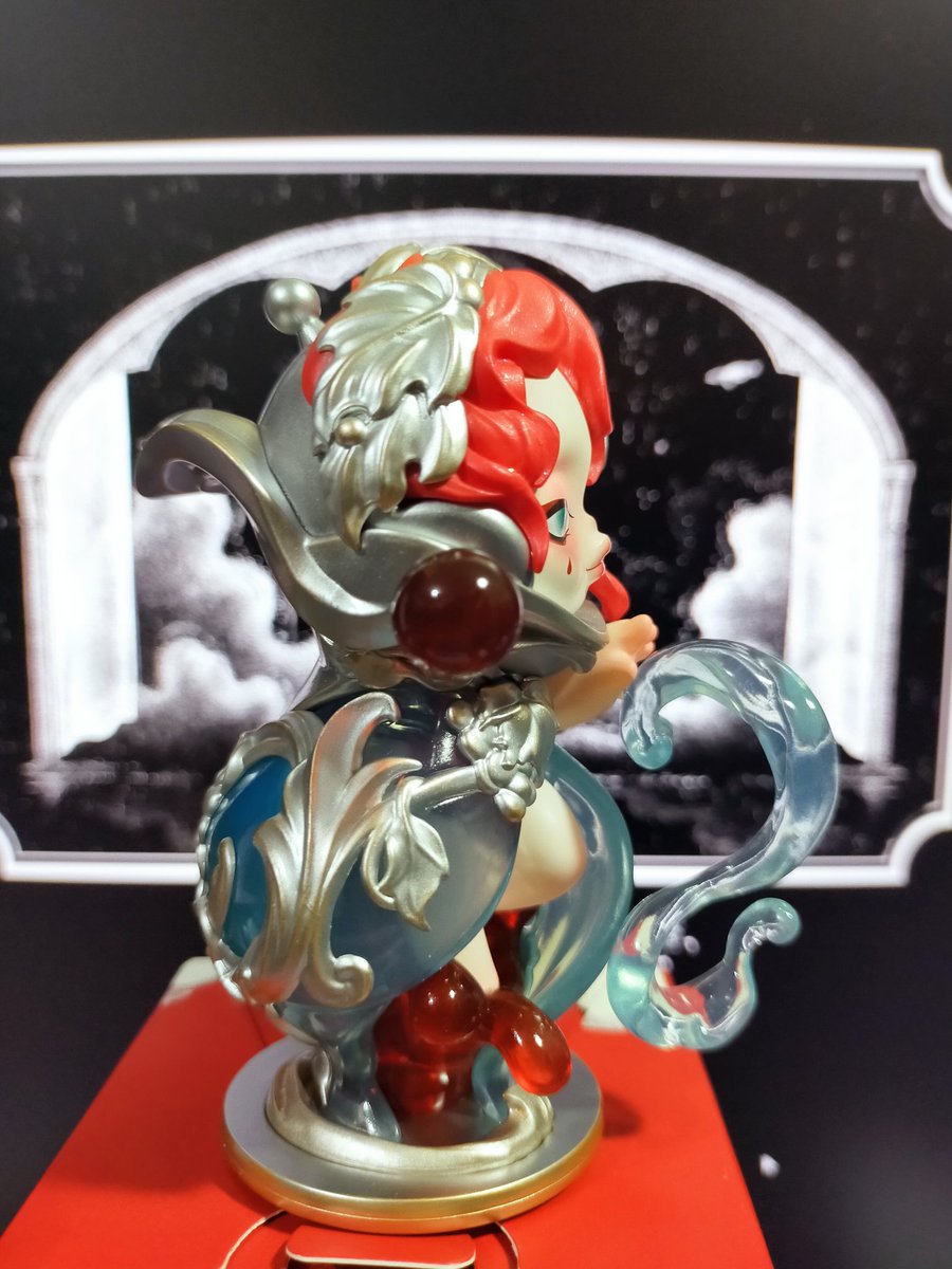 Thatcchi's tweet photo. I bought one of these Skullpanda Gacha figures. I love the one I got. https://t.co/3kmDlzWv9y