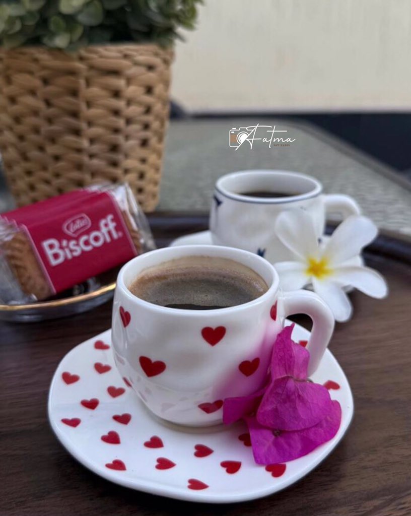 #مساء_الخير_همسة_مسائية
"سيأتي بعدَ مُرِّ الدَّهرِ يَومٌ
لهُ طَعمٌ كَطعمِ السّلسبيلِ!"