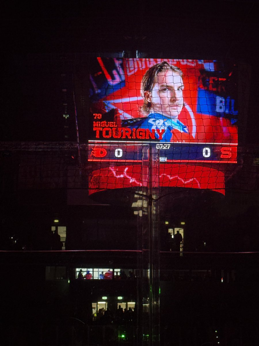 Mladej GOAT dneska odčiní chybu z posledního zápasu a svým bezchybným výkonem nasměruje Dynamit do finále.

Poprvé nemam na G7 bílej dres tak to pojďme změnit kurva. VYHRÁT!!!