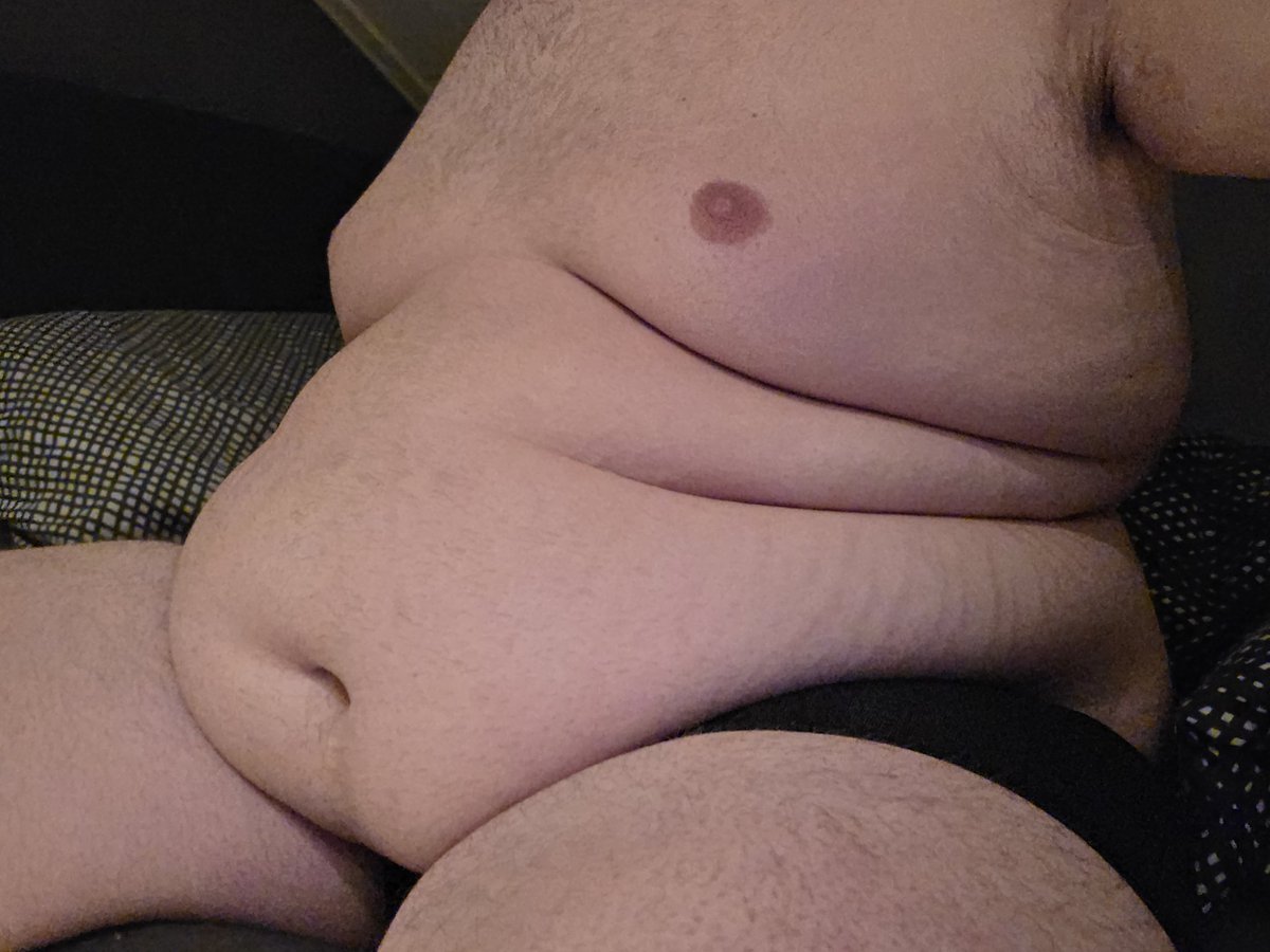 ObesePiggy tweet media