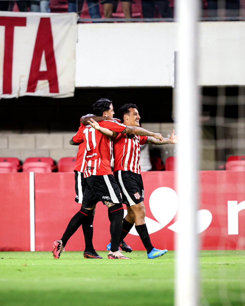 manuelicabe's tweet photo. #EDLP

INCONSCIENTEMENTE SUBESTIMÓ AL RIVAL

LE CUESTA MOTIVARSE CONTRA ESTA CLASE DE EQUIPOS EN TEORÍA MENORES

HUACHIPATO

THE STRONGEST

CARABOBO

CUSCO

LO IMPORTANTE ES QUE GANÓ Y SUMÓ ADEMÁS PARA EL MUNDIAL DE CLUBES 2029 https://t.co/X1JssOCTX8