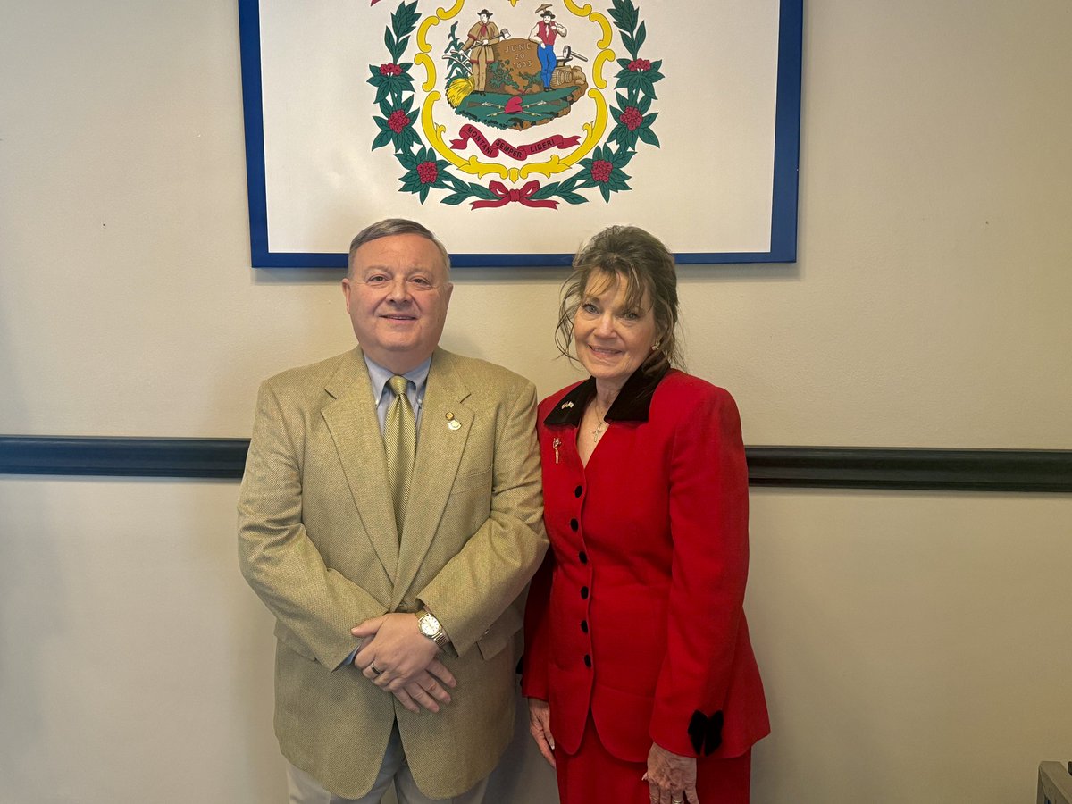 Auditor Mark A. Hunt tweet media