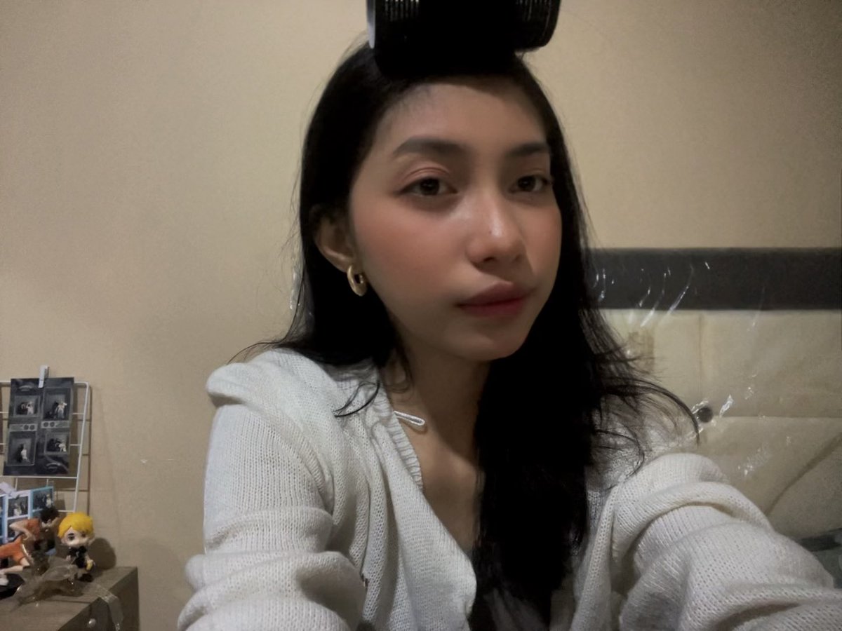 Ishaa's here🙋🏻‍♀️ tweet media