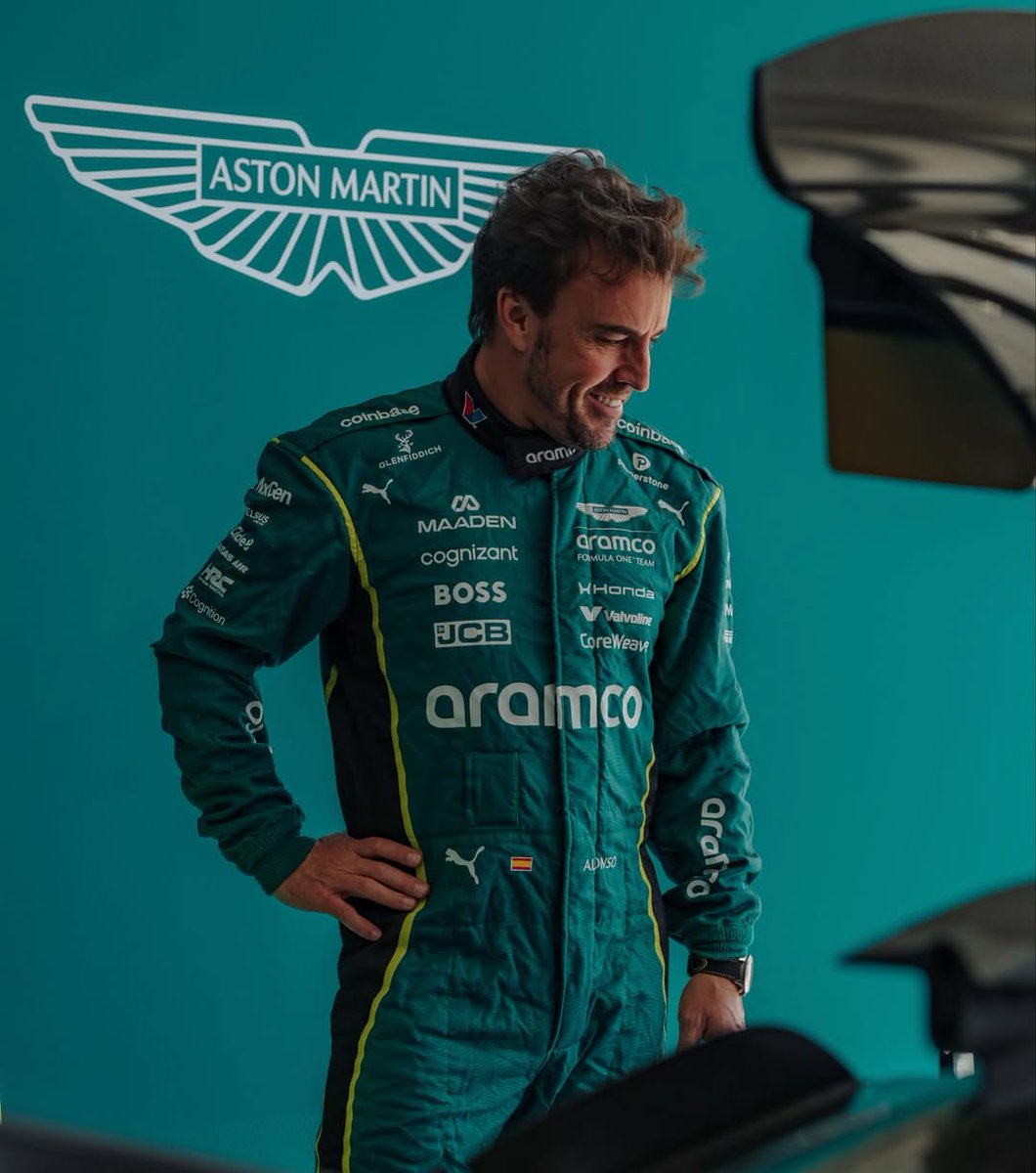 TearOffFR's tweet image. 📸 Fernando Alonso était présent sur le circuit Paul Ricard au volant de la Valkyrie LM 😍

💬 « Super journée, et toujours un plaisir de revivre les années des prototypes ! Une expérience incroyable et un son exceptionnel 🤩 »

(📸 @alo_oficial / #Hypercar)