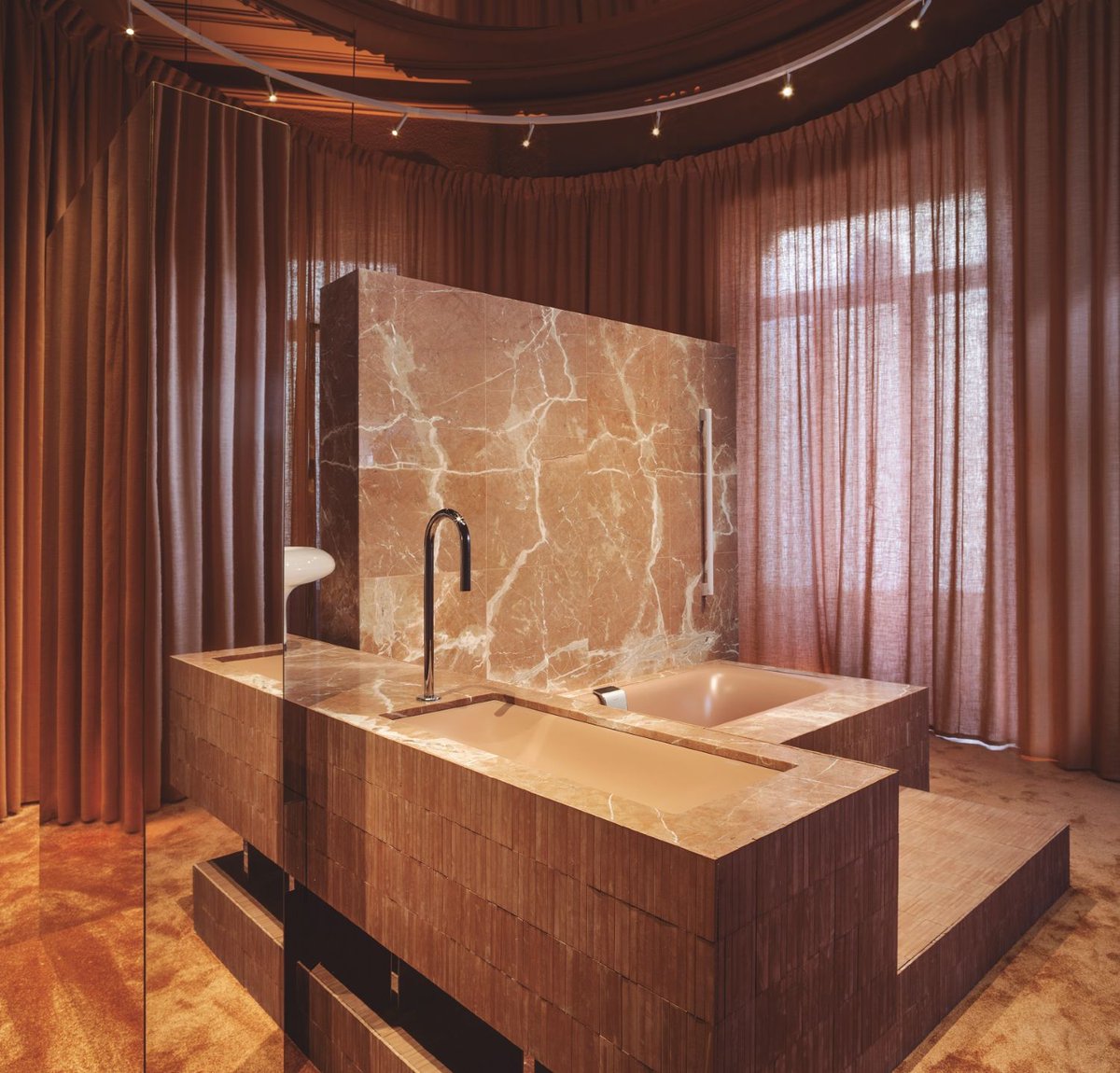 Bathroomreview's tweet image. PROJECTS: Isabel López Vilalta designs sensory bathroom for Kaldewei at Casa Decor.
bit.ly/41zYdXS
#design #bathroomdesign
