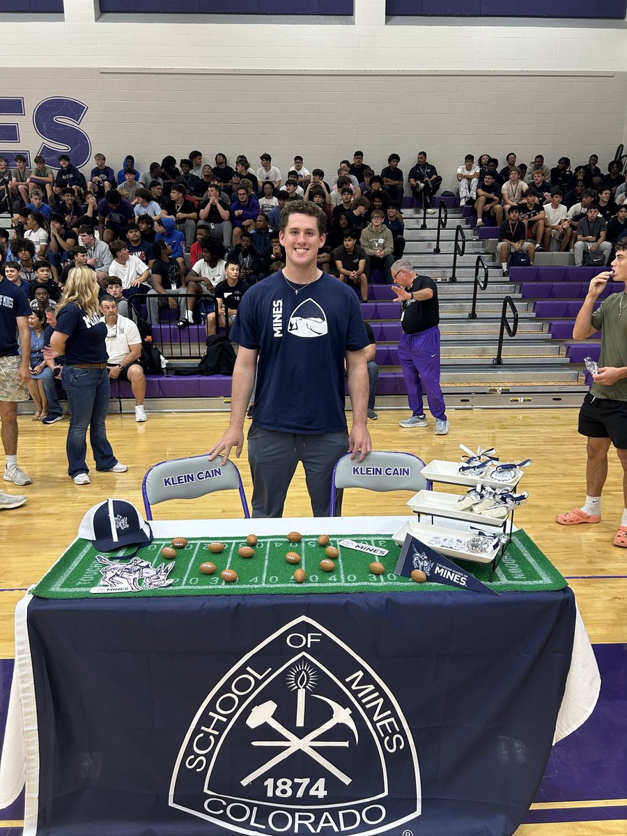 KCAINATHLETICS's tweet photo. Congrats to @Mason_S_Dotson for signing today! #RECRUITTHEREIGN #REIGNMADE https://t.co/chzlt0l7vI
