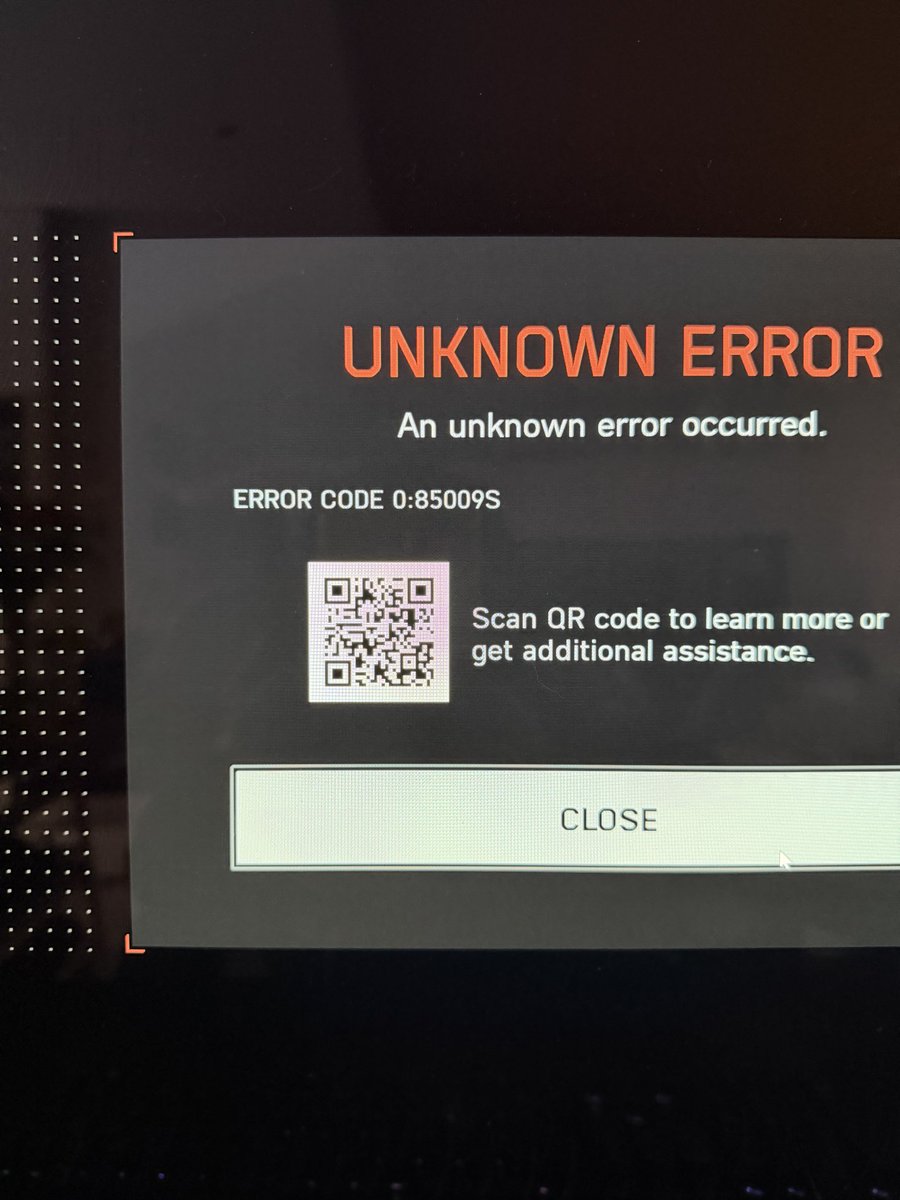 niesek's tweet photo. @BattlefieldComm Live player count looks like shit coin chart 😂 
Rug pull from 747440 to 12754. 
0 soon ?

Well done EA 🎉
I hope price of EA Inc shares will follow 🤞🏼 https://t.co/eiUmEIYTPI