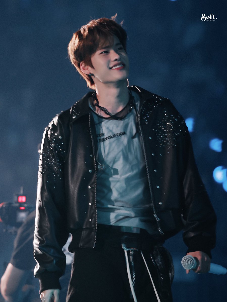 𝙎𝙤𝙛𝙩. tweet media