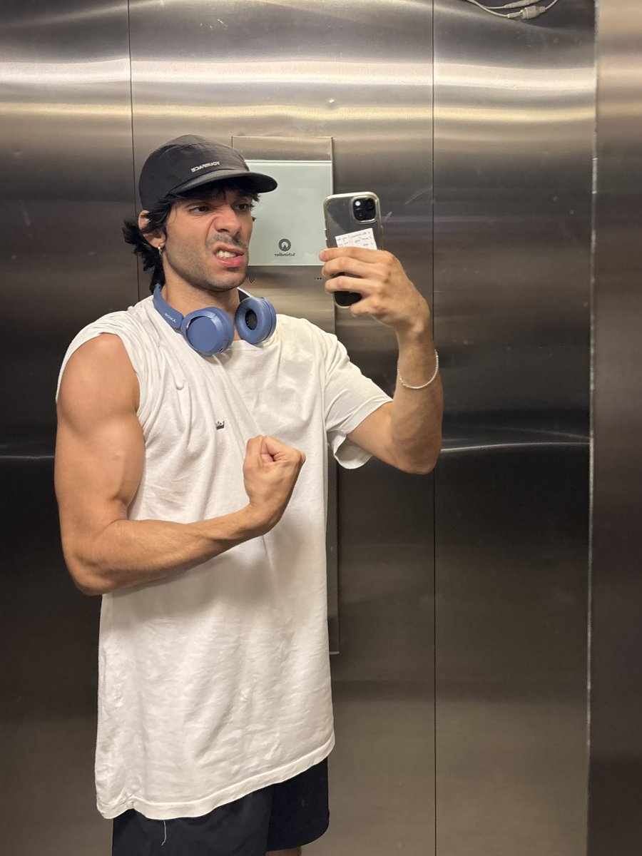 WOR$T TRICK IN AMERICA tweet media