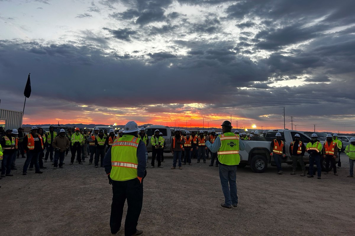 rlwconstruction's tweet photo. Different sites. Different scopes. Same standard.

From water treatment to utilities to earthwork, this is what it looks like across RLW on any given day.

It’s not just the work that connects us. It’s the people, the pride, and the way we show up. Every job, every time. https://t.co/2fq1XZIxlg