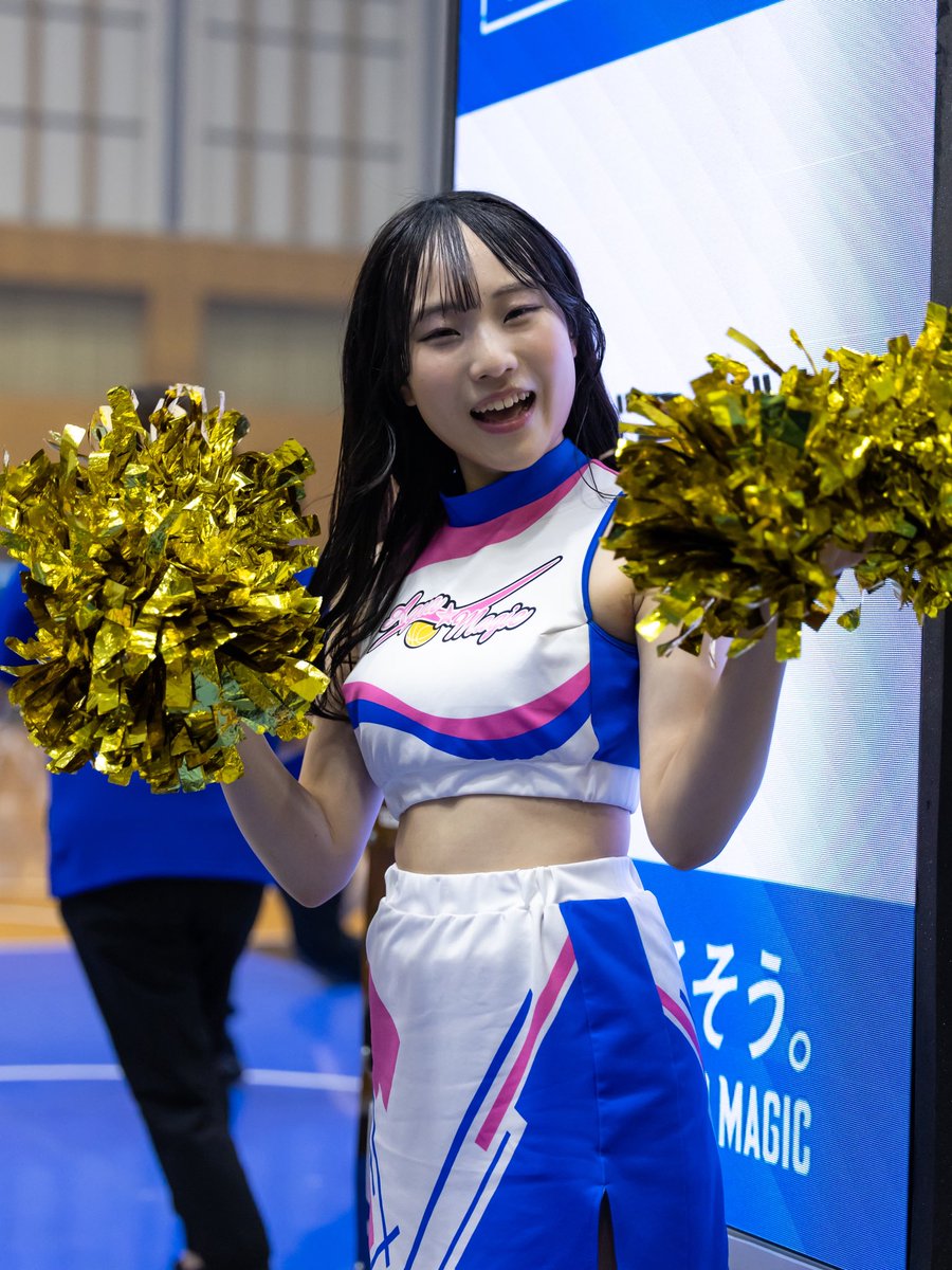 MANAちゃん今日スポンサーボード持ってたじゃん！正面から見たかったけどエンドはエンドでよき💙