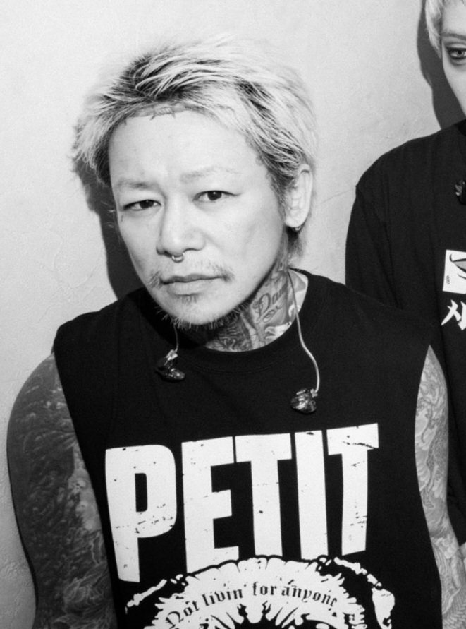 시월달 tweet media