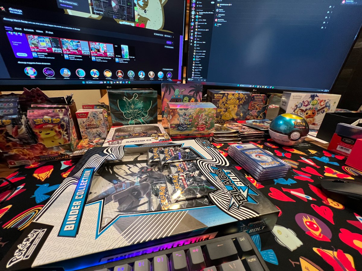 dkcougs's tweet photo. We will be live in 1 hour to raise money for St Jude! See you soon! 
https://t.co/RbBdRYS3dF https://t.co/uxye4cybYk