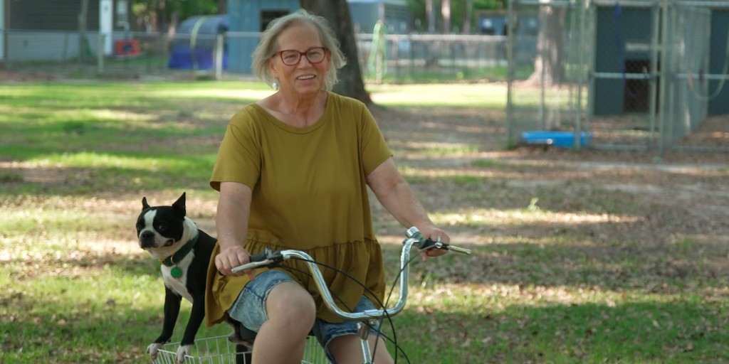 OchsnerDigMed's tweet photo. Chronic stress takes a toll on your body, triggering hormones that raise blood pressure and blood sugar levels. It’s important to develop healthy habits to ease your stress; do what feels fun, like playing with a pet, swimming, riding a bike or walking around your neighborhood.🐶 https://t.co/xH2ONGwO8G