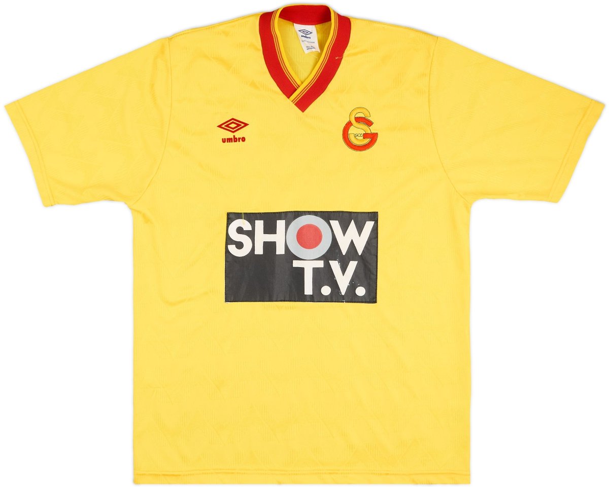 Classic Football Shirts tweet media