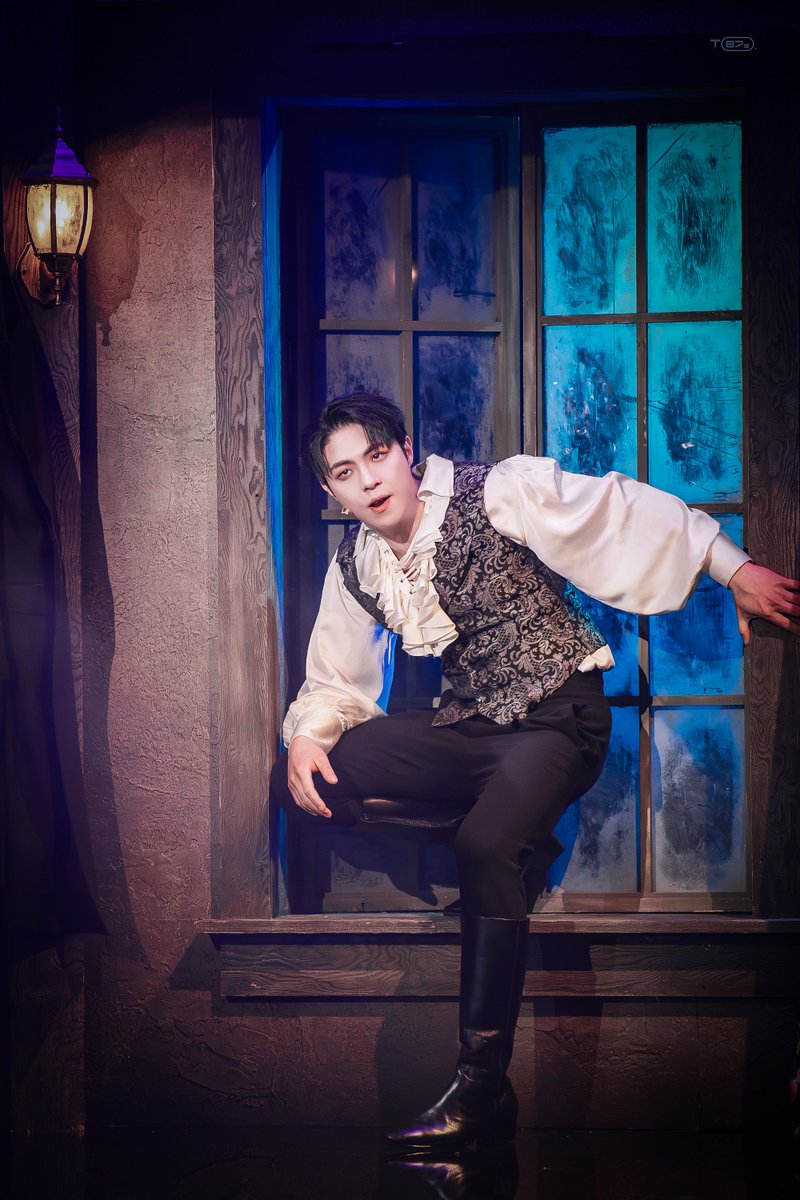 𝟾𝟽𝚜 tweet media