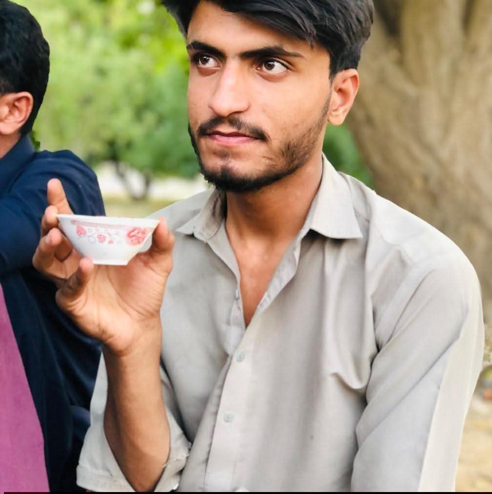 ایک اور بلوچ نوجوان قتل 

کوئٹہ سریاب روڈ پر فوڈ پانڈا کے ڈیلیوری رائیڈر حزب اللہ ساسولی کو نامعلوم افراد نے قتل کر دیا۔

#StopBalochGenocide