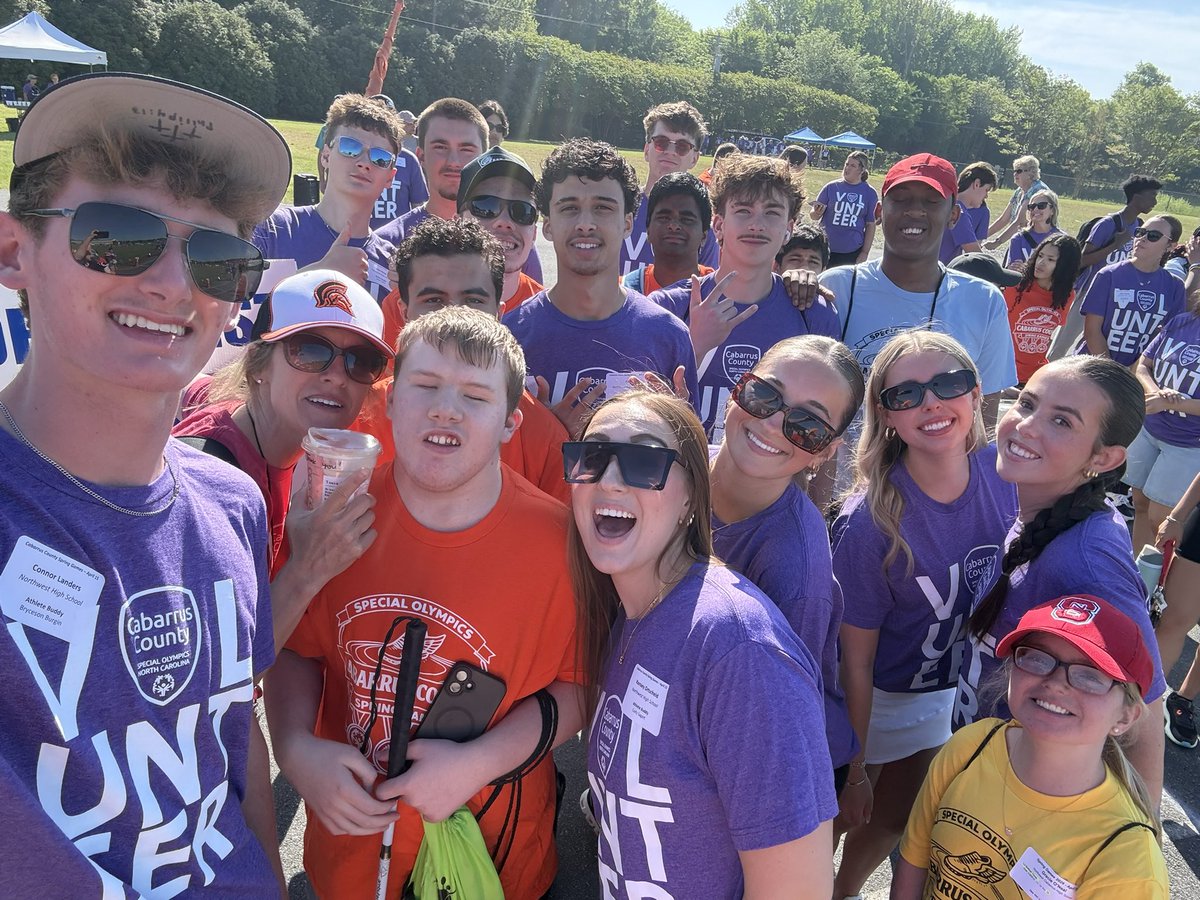 TimOrtscheid's tweet photo. Athletes helping athletes!
That time of year again, Special Olympics!
@KenzieOrtscheid and her team having a blast! https://t.co/YYPpmDHrE2