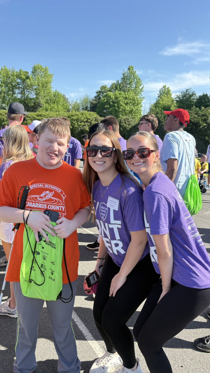 TimOrtscheid's tweet photo. Athletes helping athletes!
That time of year again, Special Olympics!
@KenzieOrtscheid and her team having a blast! https://t.co/YYPpmDHrE2