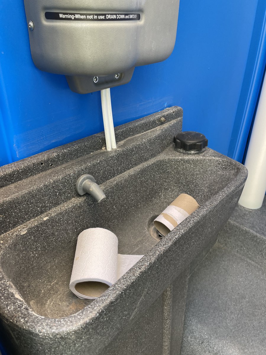H_S_E's tweet photo. A construction company has been fined for repeatedly failing to provide suitable welfare facilities for its workers.

These photos show the poor quality of the facilities being offered.

You can read more here: https://t.co/k1KFlC06ls https://t.co/DHK2PfJStn
