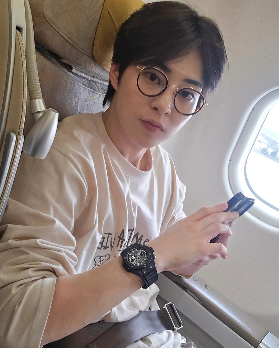 xiumindailypics tweet media