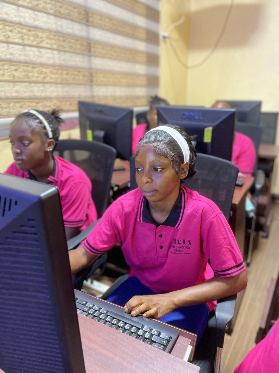 GITLib's tweet photo. PowerPoint Batch 20 in Action! 💻✨
Trainees are mastering transitions, animations, and hyperlinks to create engaging, interactive presentations with confidence. 🚀📊
#GirlsInTechnologyLiberia #WomenInTech #DigitalSkills https://t.co/SLRtHMNONA