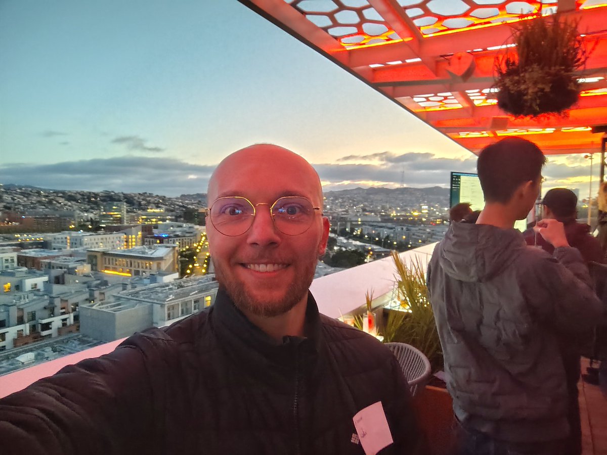 Lukas Knak tweet media