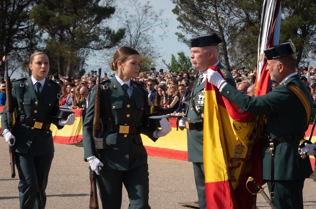 guardiacivil's tweet photo. 📅Hemos publicado las fechas previstas para las pruebas de acceso a la escala de Cabos y Guardias.
📝En la misma publicamos las instrucciones para el proceso de inscripción.
✅Certificado digital.
✅DNI en vigor....

Toda la información 👇
https://t.co/QA9NPvQ6YT https://t.co/1iE6zaOpfp