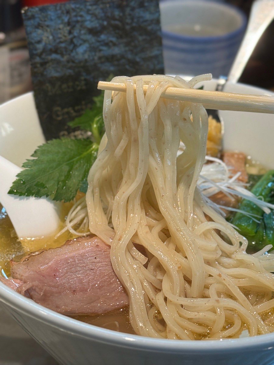 louise hunter tweet media