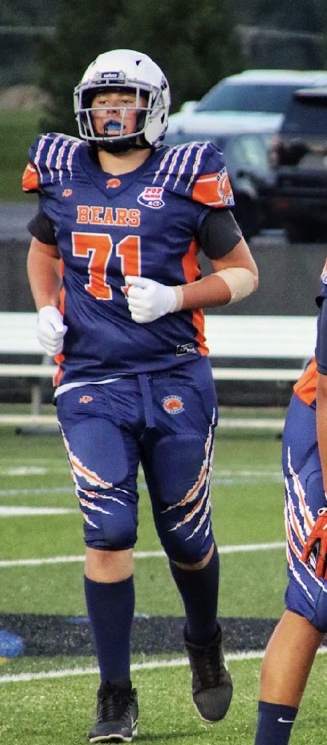 NjKoryII's tweet image. Ready for freshman szn! some old clips and pictures from the first game of 8th grade #football #freshman #throwback