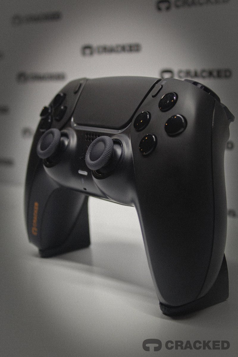 Cracked Controller tweet media
