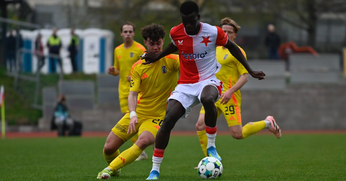 📸 FOTOGALERIE | Díky Robinu Veselému vám nabízíme snímky z první půle duelu 23. kola Chance Národní Ligy mezi rezervou Slavie a FC Vysočina.